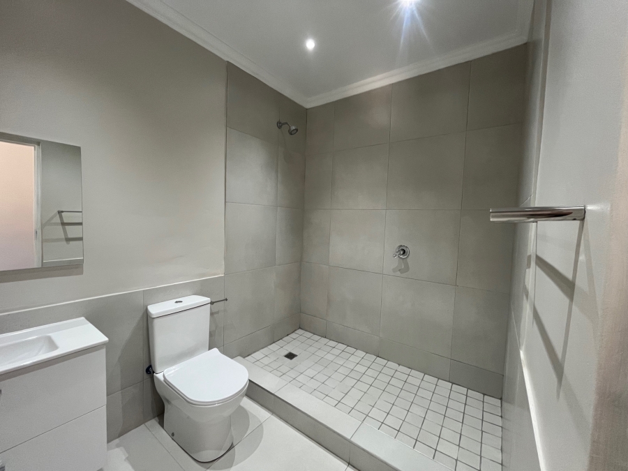 3 Bedroom Property for Sale in Bishopscourt Western Cape